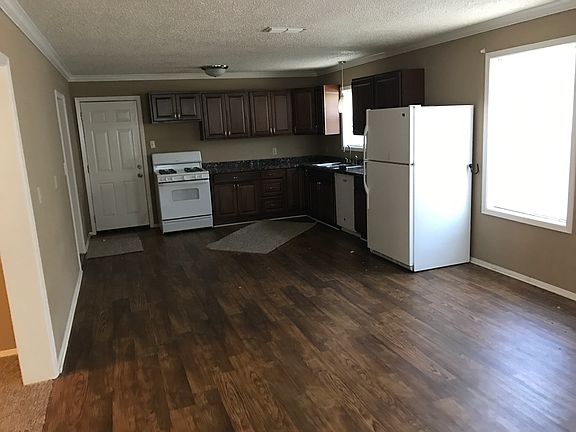 3rd image of 103 N Stewart St