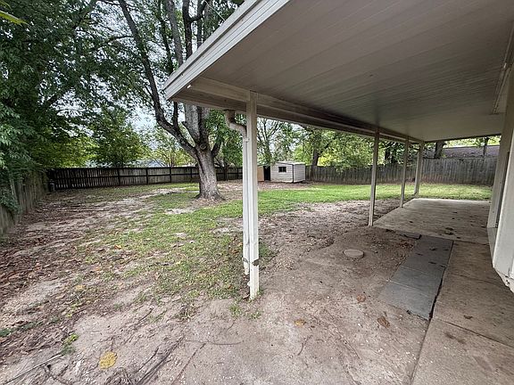 2nd image of 2108 E Aberdeen Dr