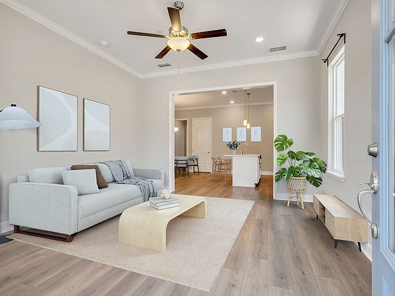 3rd image of 2343 Fairchild Cir Unit 103