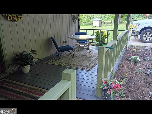 3rd image of 187 Bierce Dr
