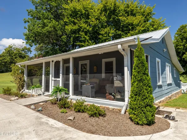 1107 McCammon Rd, Knoxville, TN 37920