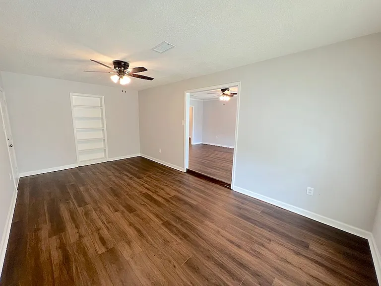 123 Davidson Ave — Photo 5