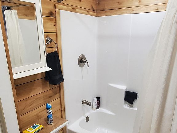 5th image of 5545 Rosemary Pl #A