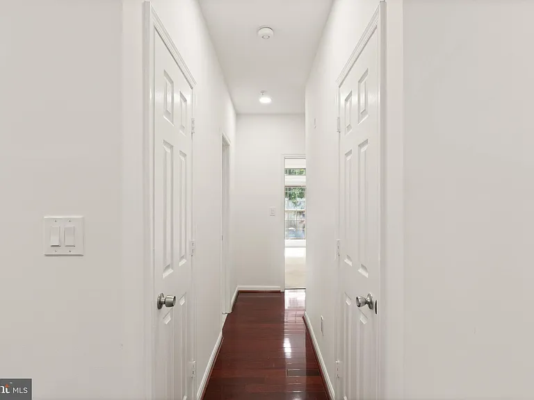 1324 Garden Wall Cir #305 — Photo 14