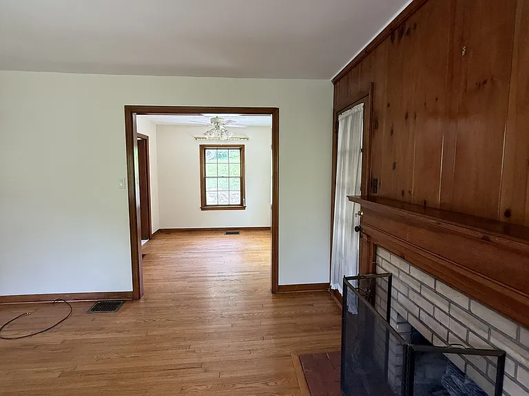 312 N Chilhowee Dr — Photo 12