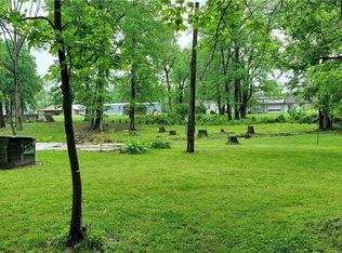 743 Meyers Grove Cir, Clarksville, IN 47129