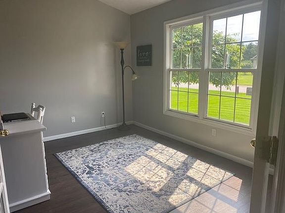4th image of 53302 Pine Brook Dr