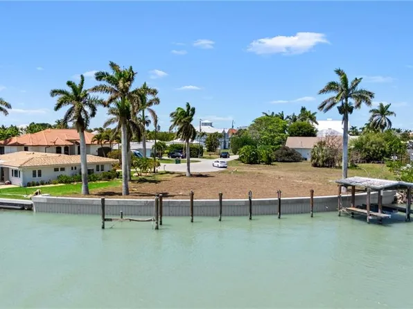 159 Tahiti ST, NAPLES, FL 34113