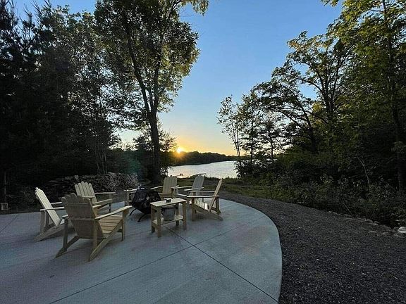 2nd image of N1983 Sunset Pines Dr