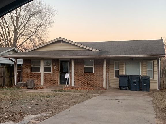 2nd image of 615 S Chapman Ave