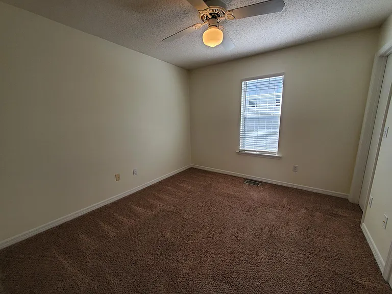 210 Redfish Cir — Photo 13
