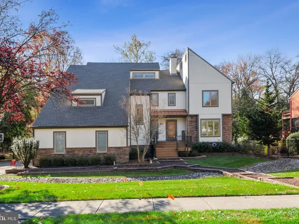 64 Holly Oak Dr, Voorhees, NJ 08043