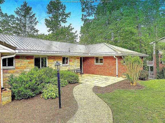 2nd image of 1535 Dogwood Rd