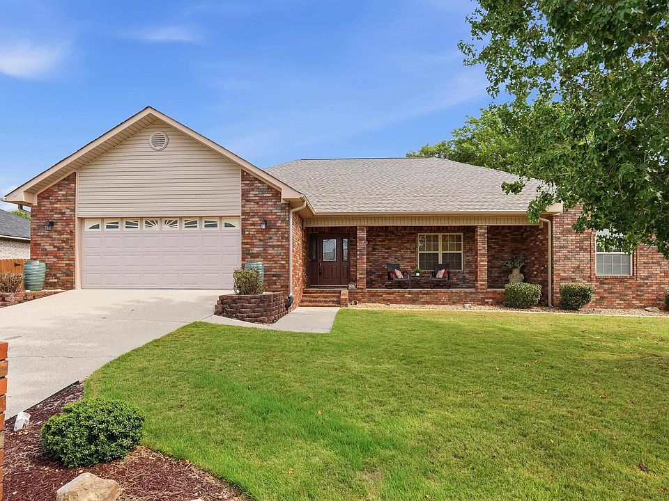 1st image of 105 Wolf Howl Ln
