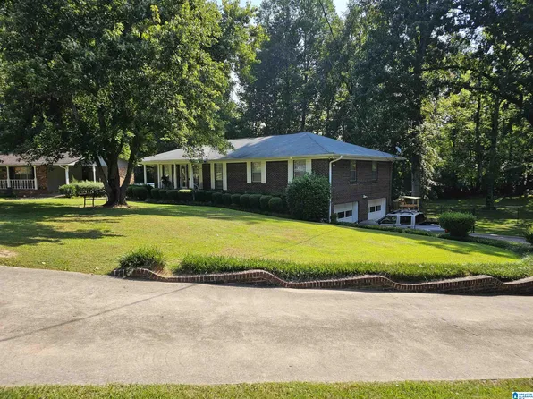 1024 Normandale Cir, Bessemer, AL 35023