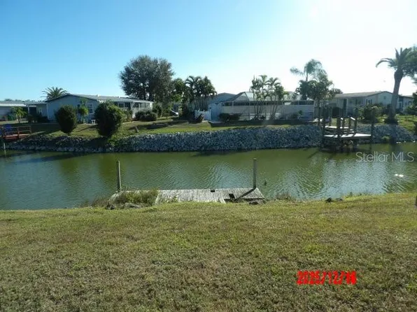 1312 Sanderling Dr #72, Englewood, FL 34224