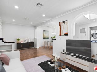 916 N Alfred St APT 6, West Hollywood, CA 90069