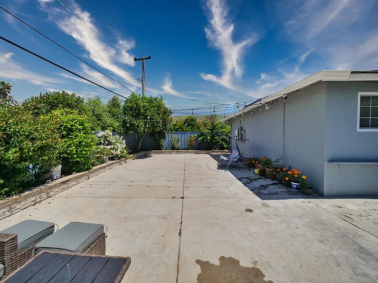 1655 Crater Lake Ave — Photo 28