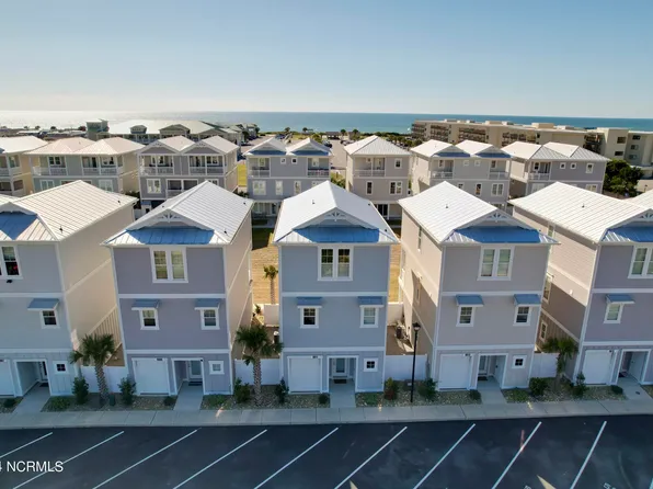 9011 Village West Drive, Emerald Isle, NC 28594