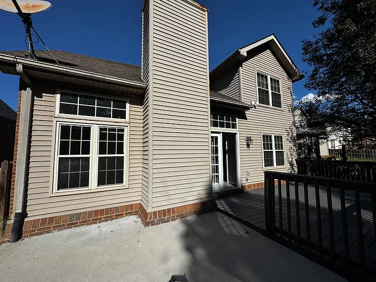 2224 Wilmington Ln — Photo 34