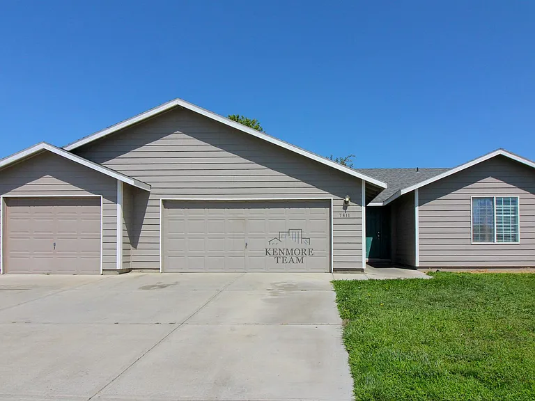 7611 Pender Dr — Photo 1