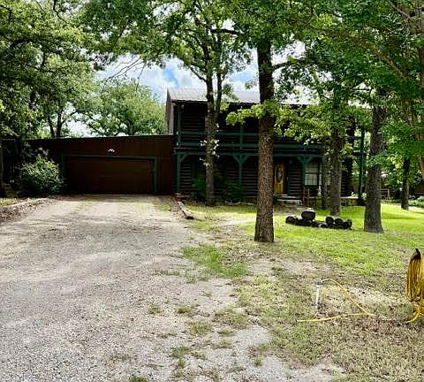 2nd image of 800 Oak Country Est