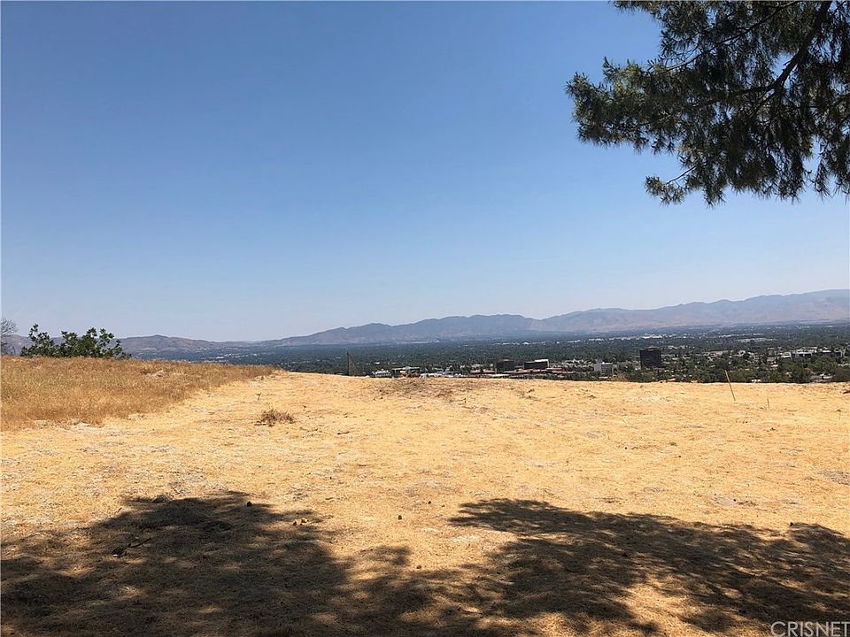 2nd image of 18817 Edleen Dr