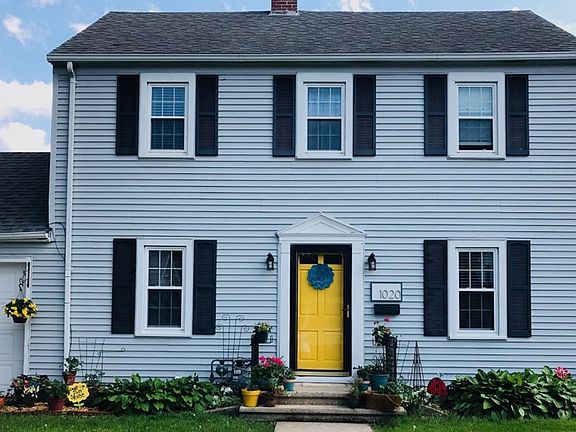2nd image of 1020 Water St