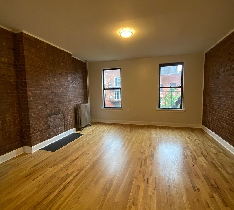 1st image of 243 W 21st St APT 4a