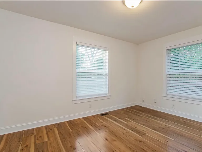 435 Lansing St — Photo 15