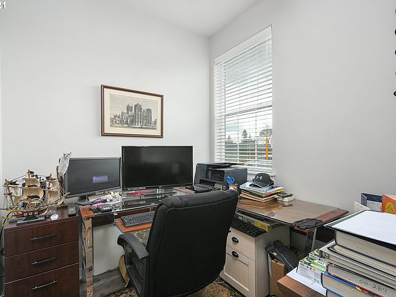5th image of 6812 NE 66th St