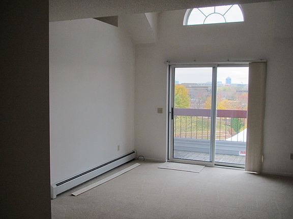 5th image of 7540 Edinborough Way APT 1318