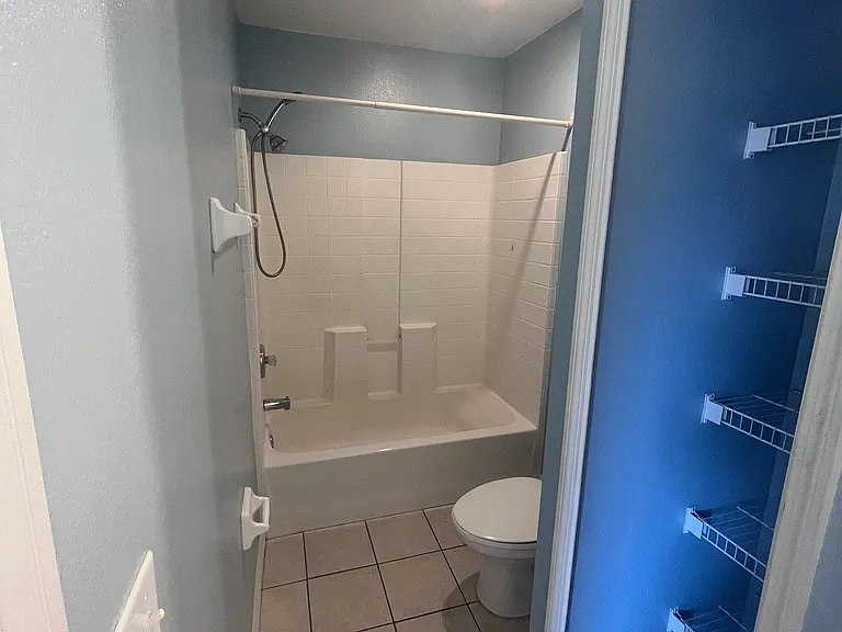 1024 Sandy Ridge Dr — Photo 20