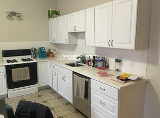 443 Hanover St #2B, Boston, MA 02113