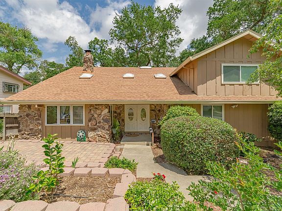 2nd image of 6349 Dorchester Ct