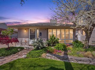 22445 Lange St, Saint Clair Shores, MI 48080