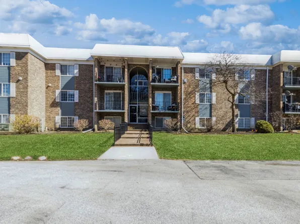 1531 N Windsor Dr APT 312, Arlington Heights, IL 60004