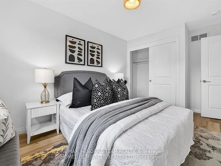 7353 Marvel Dr — Photo 21