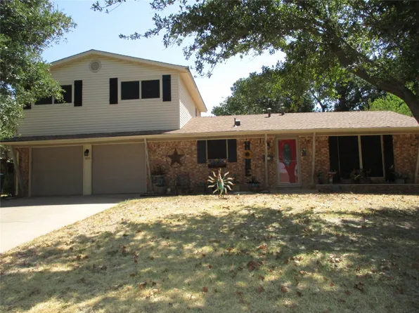 900 NW 8th Ave, Mineral Wells, TX 76067
