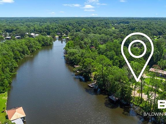 3rd image of 16071 River Dr