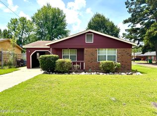 1702 5th Ave N, Columbus, MS 39701