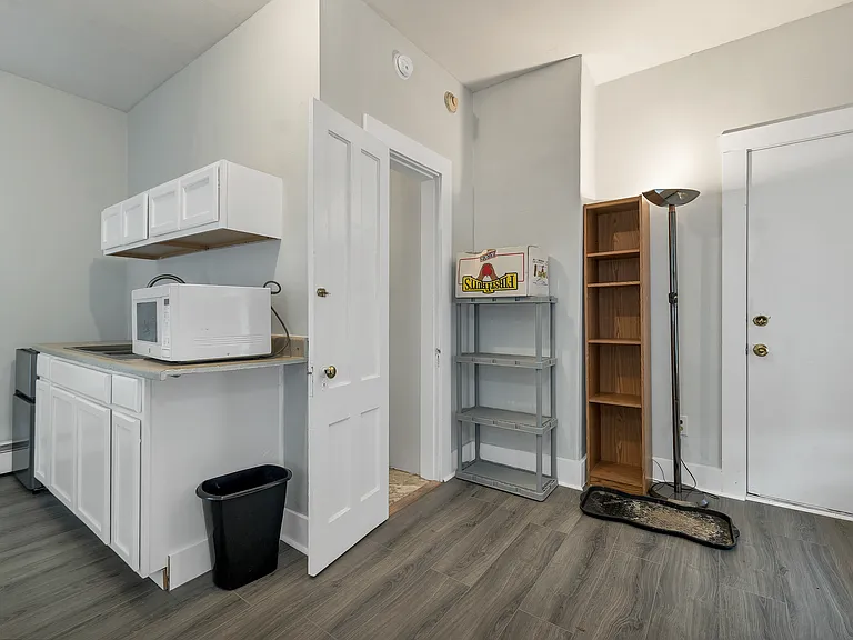 1073 Union Ave #D — Photo 6