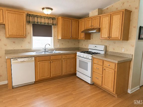 3rd image of 13606 Barrett Rd #W