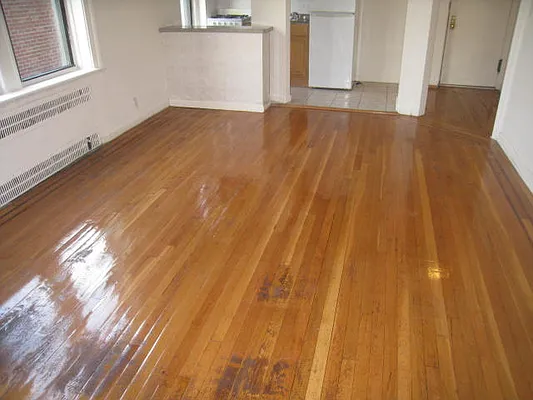 Rented by Alexiou Realty | media 4