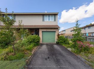 52 Coventry Cres #34, Kingston, ON K7M7S7