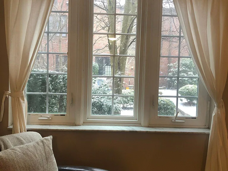 555 S Negley Ave #13 — Photo 12