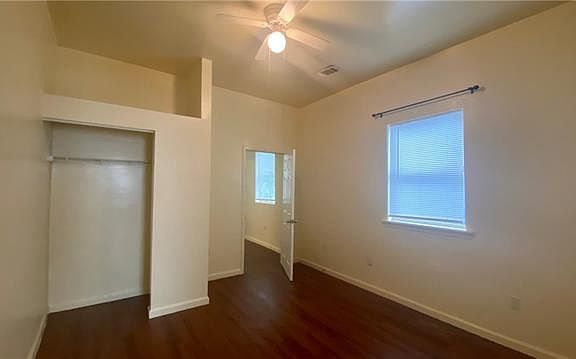 3rd image of 3422 Freret St #B