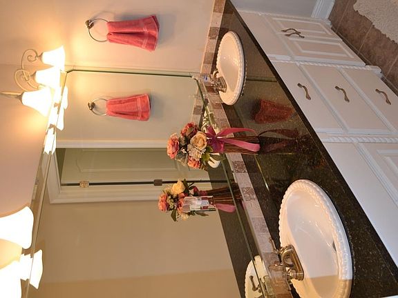 5th image of 119 Oak Lake Dr