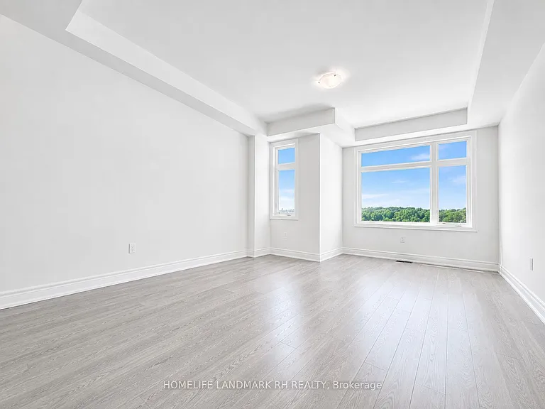 197 Berczy Green Dr — Photo 2