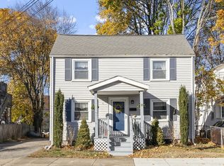 15 Waverly Rd, North Andover, MA 01845